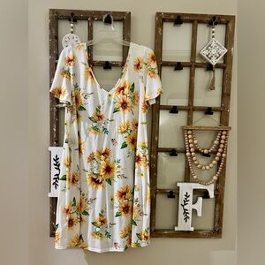 White Sunflower Floral V-Neck Dress